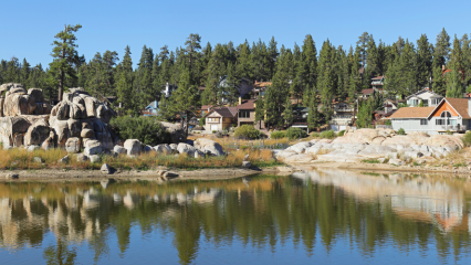 Houses on the shores of Big Bear Lake.